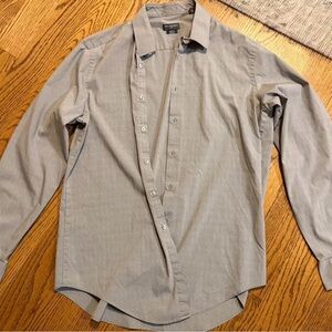 Van Heusen Light Gray Casual Button-Down Shirt